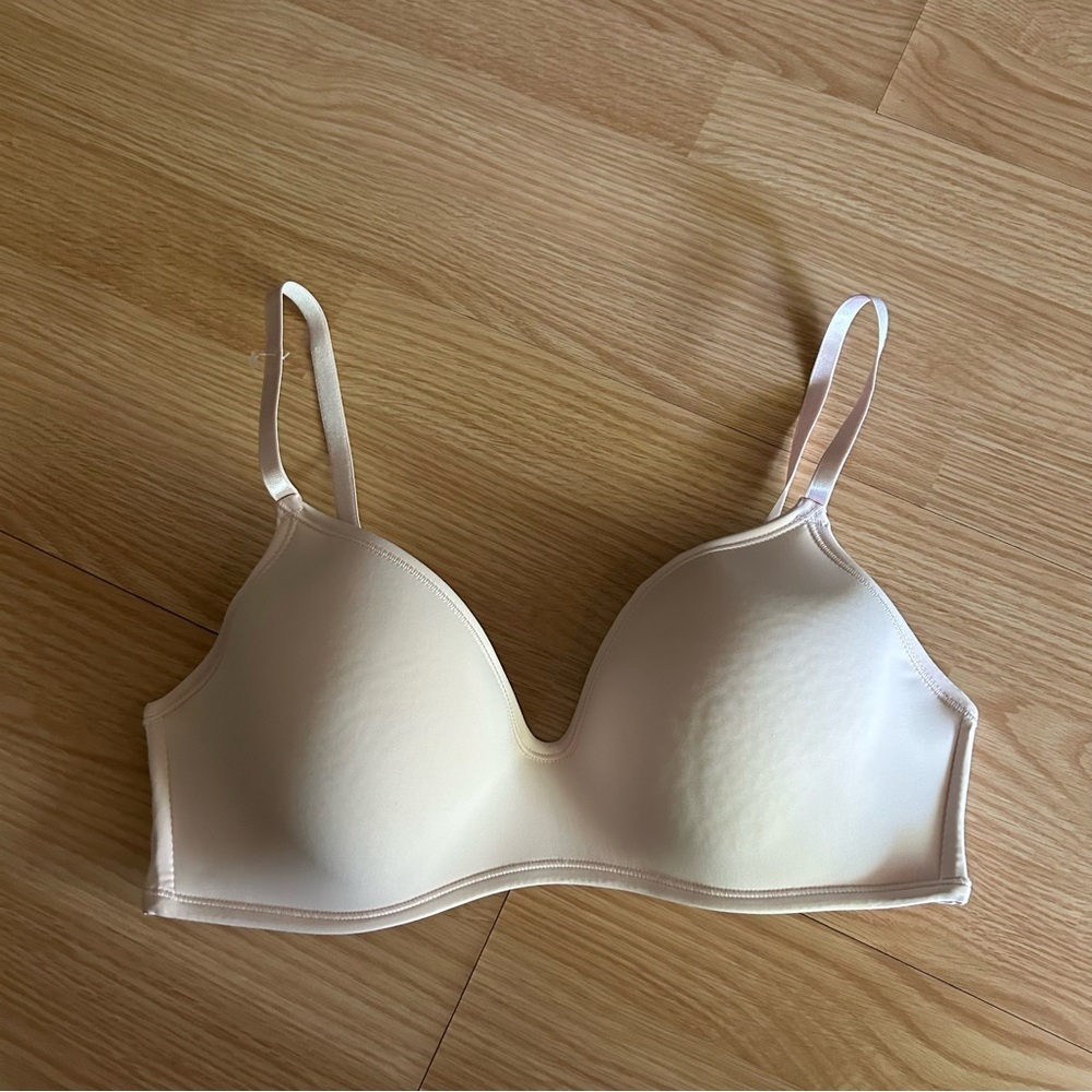 Lightly Lined Pink Wireless Coverage Bra 36C